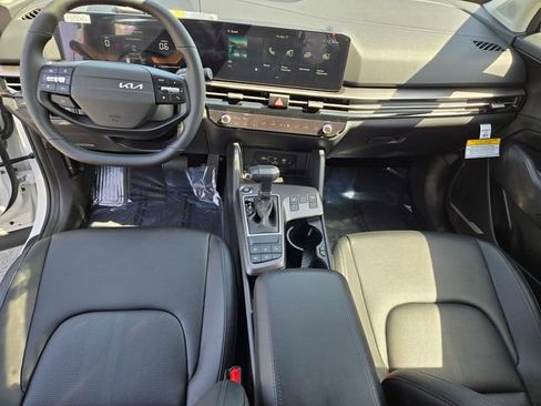 New 2026 Kia Sportage EX FWD image 19