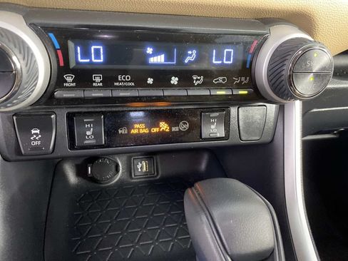 Used 2023 Toyota RAV4 XLE w/ Convenience Package AWD/4WD image 23