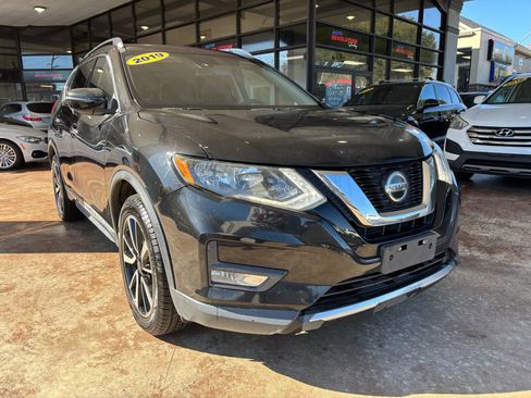 Used 2019 Nissan Rogue SL image 1