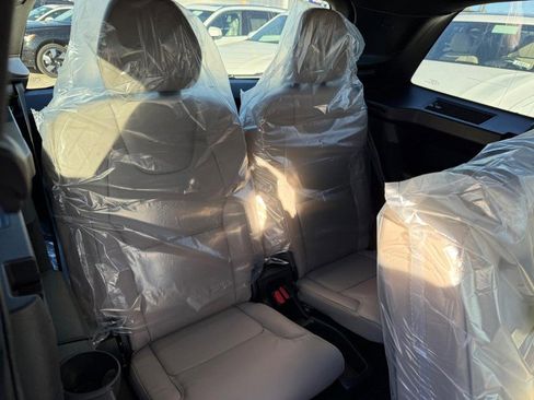 New 2026 Volvo XC90 B6 Ultra w/ Lounge Package image 5