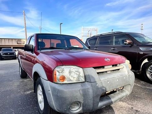 Used 2001 Nissan Frontier XE image 3