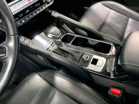 Used 2025 Kia Telluride S image 16