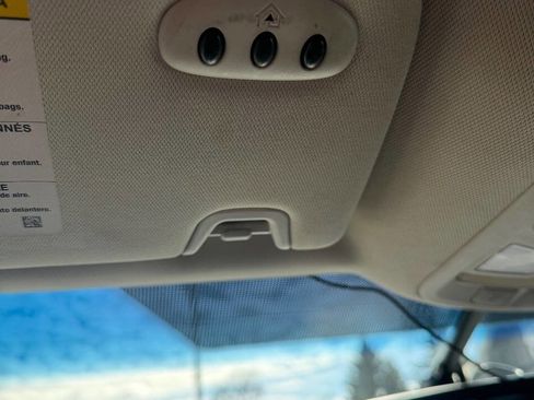 Used 2018 Ford Edge Titanium image 37