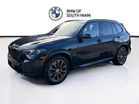 Certified 2024 BMW X5 xDrive40i w/ M Sport Package image 3