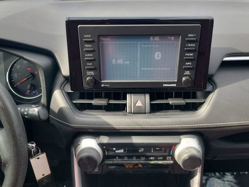 Used 2021 Toyota RAV4 LE FWD image 14