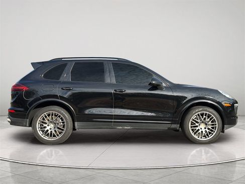 Used 2017 Porsche Cayenne Platinum Edition w/ Premium Package (PJV) image 14