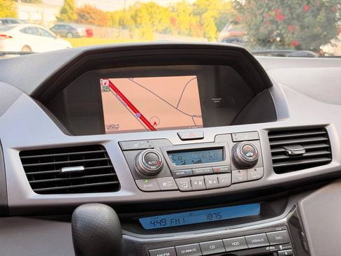 Used 2013 Honda Odyssey Touring Elite image 33