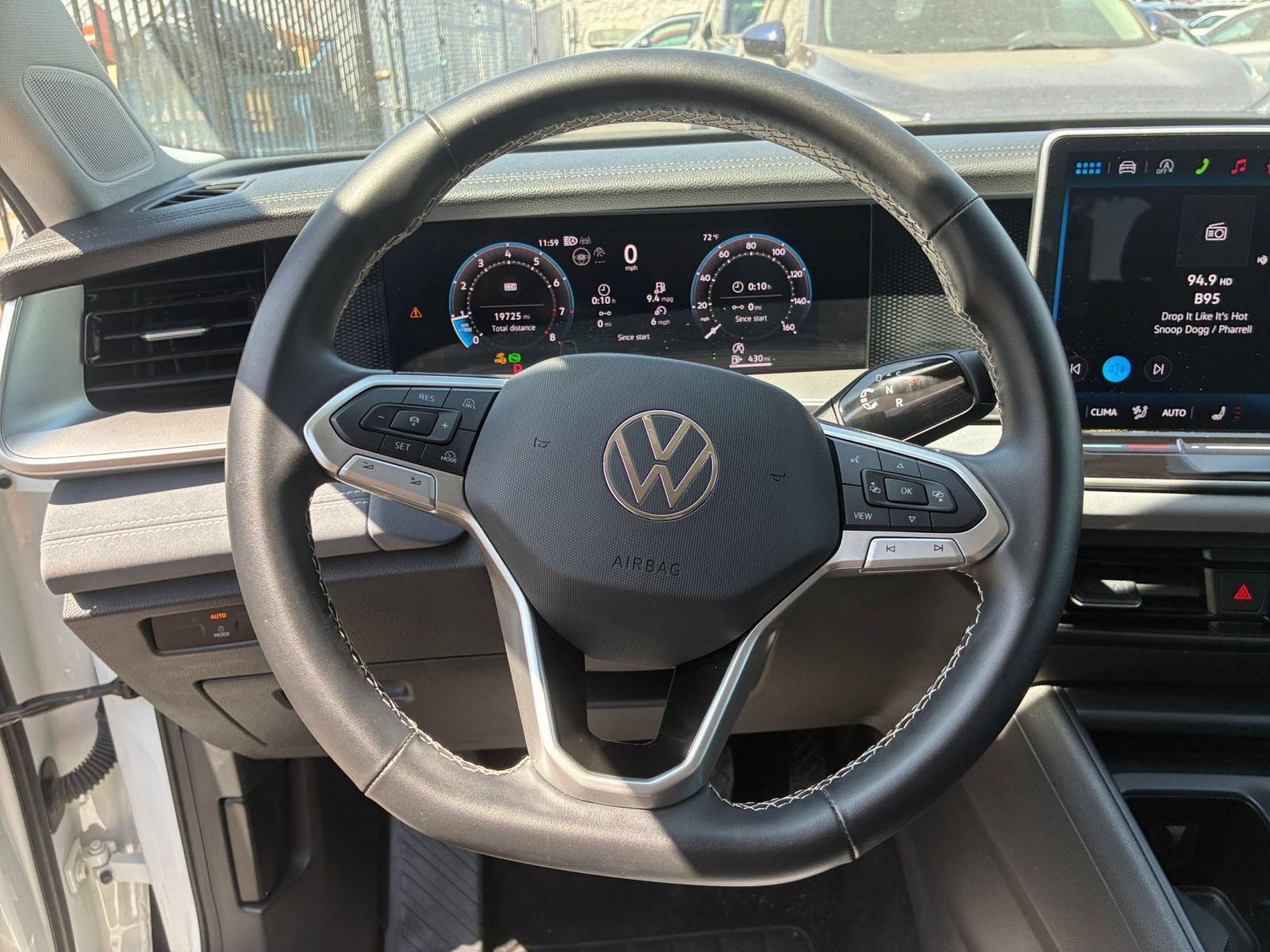 Used 2026 Volkswagen Tiguan SE FWD image 29