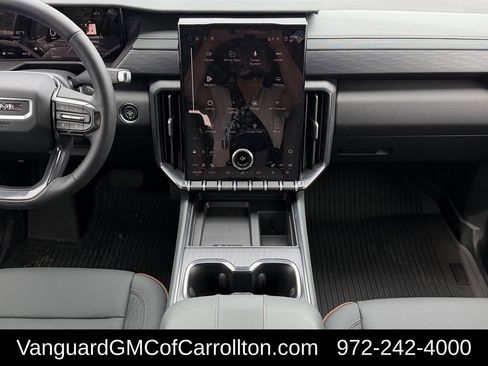 New 2026 GMC Acadia AT4 w/ LPO, Floor Liner Package AWD/4WD image 13