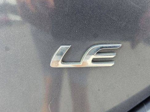 Used 2016 Toyota Corolla LE FWD image 22