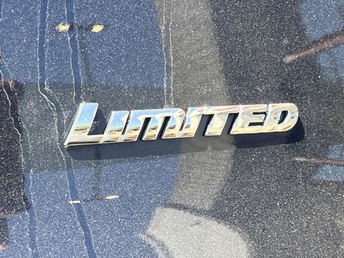 Used 2017 Toyota 4Runner Limited AWD/4WD image 5
