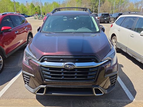 Used 2023 Subaru Ascent Touring image 3