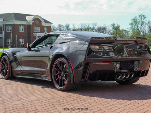 Used 2016 Chevrolet Corvette Z06 w/ Z07 Performance Package RWD image 6