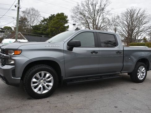 Used 2021 Chevrolet Silverado 1500 Custom image 2