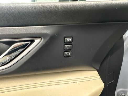 Used 2020 Subaru Ascent Limited w/ Technology Package AWD/4WD image 21
