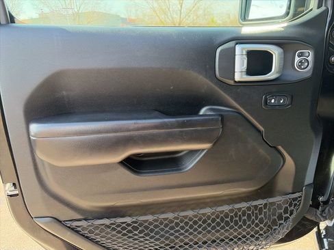 Used 2020 Jeep Wrangler Unlimited Sport S image 9