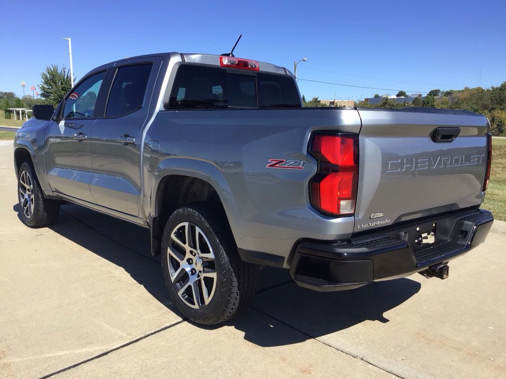 Used 2023 Chevrolet Colorado Z71 w/ Z71 Convenience Package 2 AWD/4WD image 4