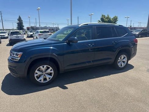 Used 2018 Volkswagen Atlas S FWD image 1