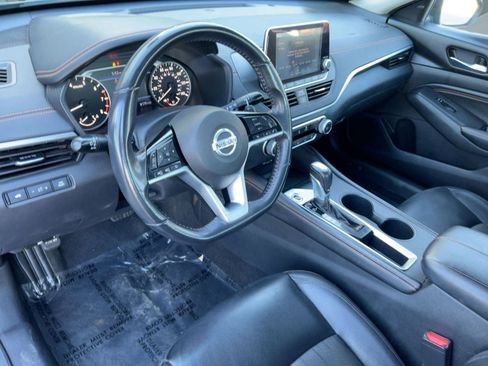 Used 2021 Nissan Altima 2.5 SR image 4