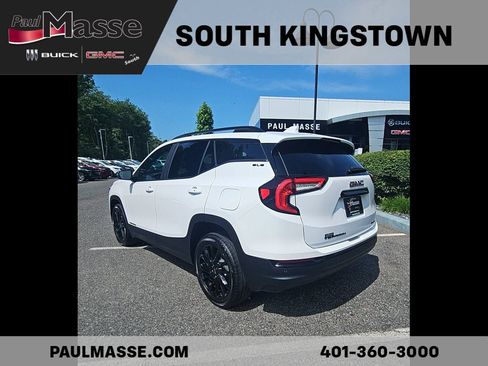 Used 2023 GMC Terrain SLE w/ Driver Convenience Package AWD/4WD image 5