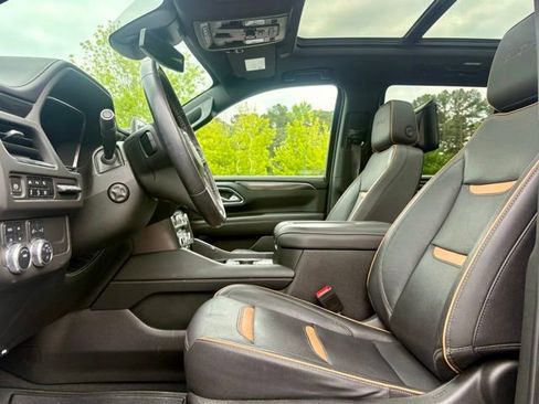 Used 2023 GMC Yukon AT4 w/ Technology Package AWD/4WD image 27