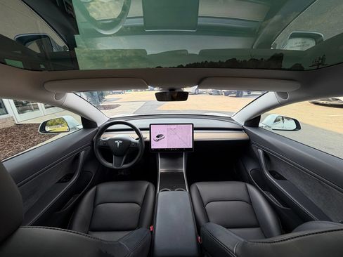 Used 2018 Tesla Model 3 Long Range RWD image 24