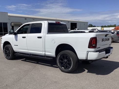 New 2026 RAM 2500 Big Horn AWD/4WD image 6