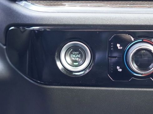 Used 2022 Chevrolet Silverado 1500 RST image 30