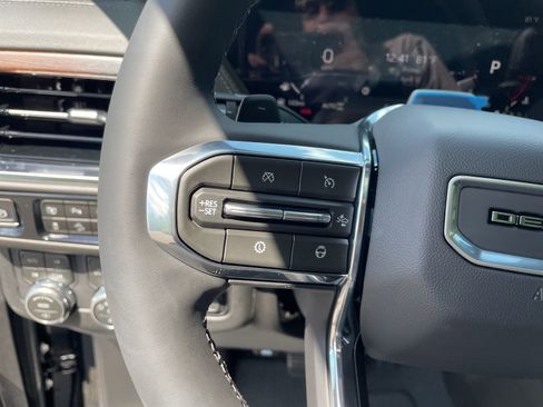 New 2026 GMC Yukon Denali w/ Denali Reserve Package image 16