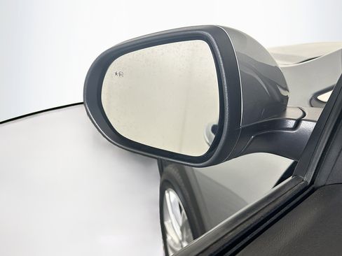 Used 2025 Buick Encore GX Preferred image 16