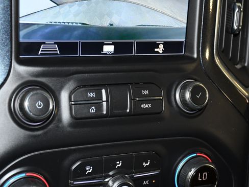 Used 2019 Chevrolet Silverado 1500 LT w/ All-Star Edition AWD/4WD image 32