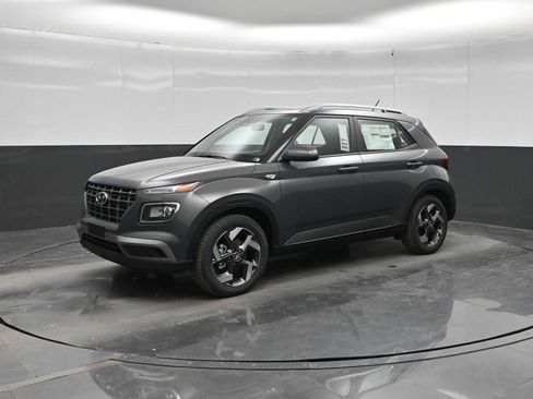 New 2026 Hyundai Venue SEL FWD image 4