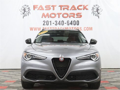 Used 2020 Alfa Romeo Stelvio Sport w/ Quick Order Package 22J Sport AWD/4WD image 2