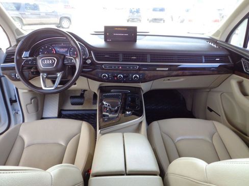 Used 2018 Audi Q7 3.0T Premium Plus w/ Premium Plus Package image 23