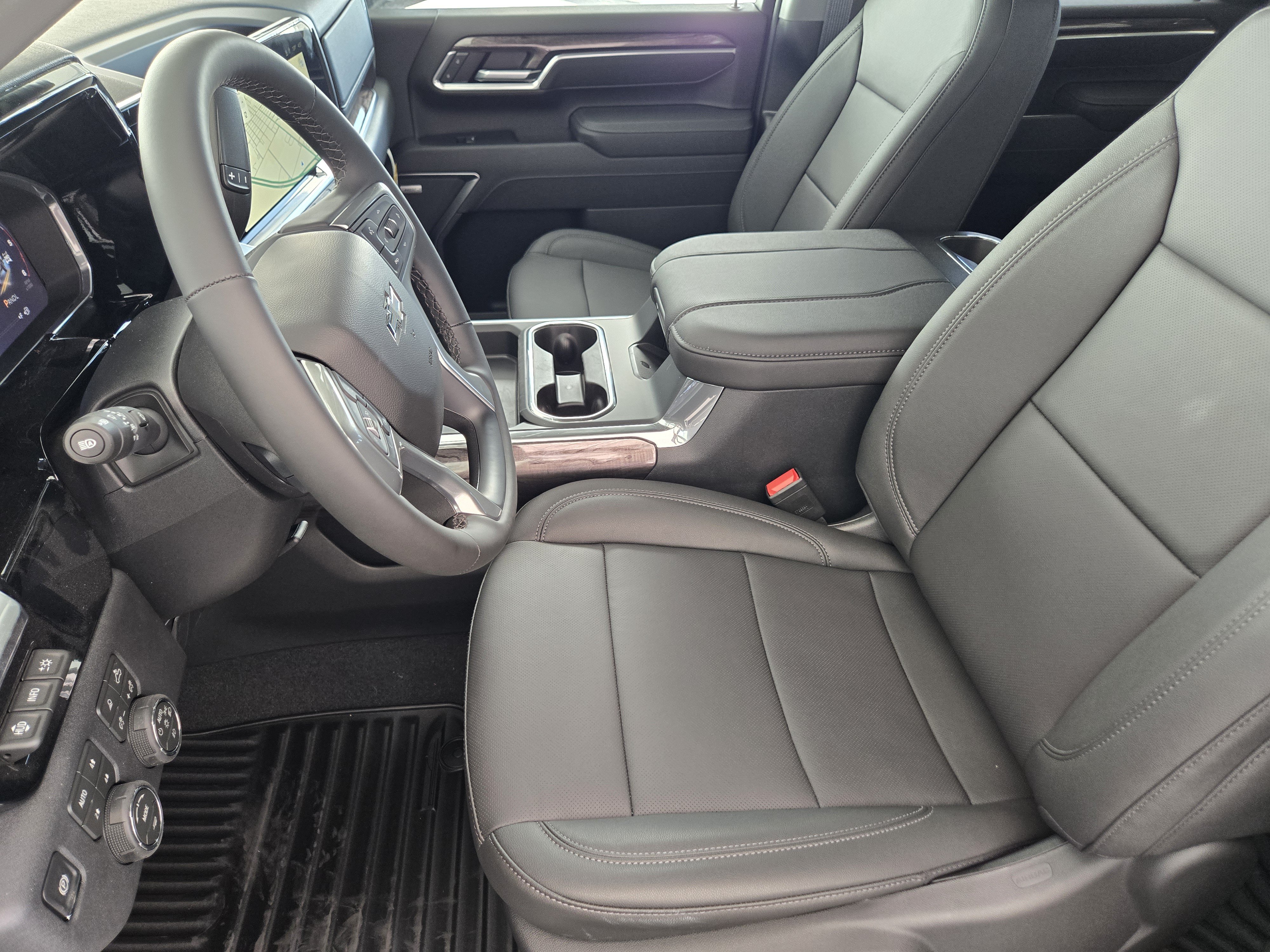 New 2026 Chevrolet Silverado 2500 LTZ w/ LTZ Plus Package AWD/4WD image 10