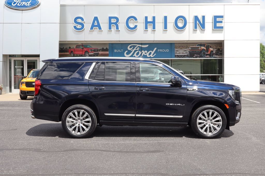 Used 2023 GMC Yukon Denali AWD/4WD image 2