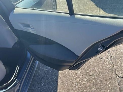 Used 2023 Toyota Corolla LE image 24