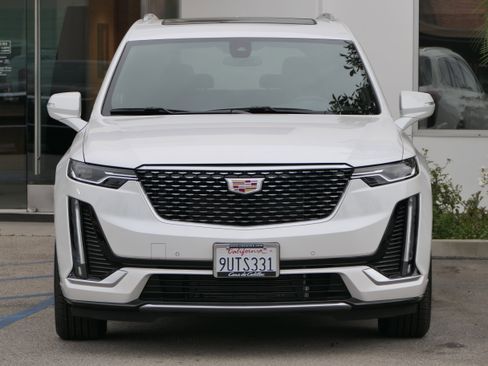 New 2025 Cadillac XT6 Premium Luxury image 9