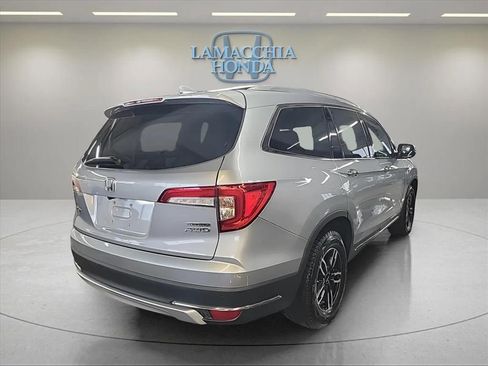 Used 2022 Honda Pilot Touring image 6