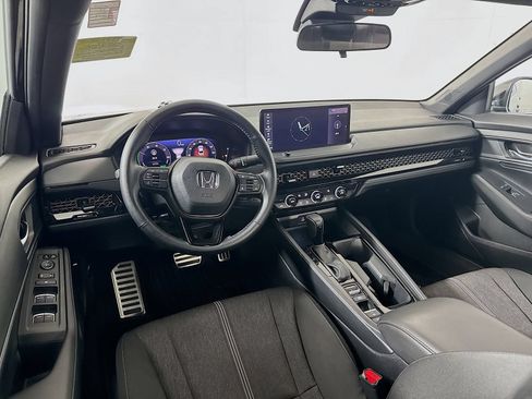 Used 2024 Honda Accord Sport image 11