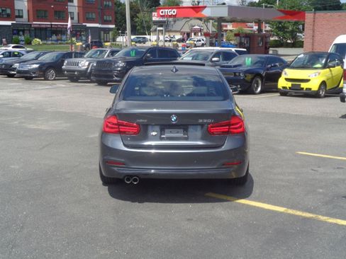 Used 2017 BMW 330i xDrive Sedan AWD/4WD image 14