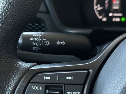 Used 2025 Honda CR-V LX image 33