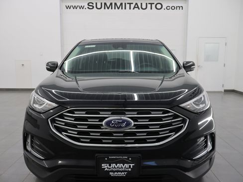 Used 2020 Ford Edge Titanium w/ Class II Trailer Tow Package AWD/4WD image 22
