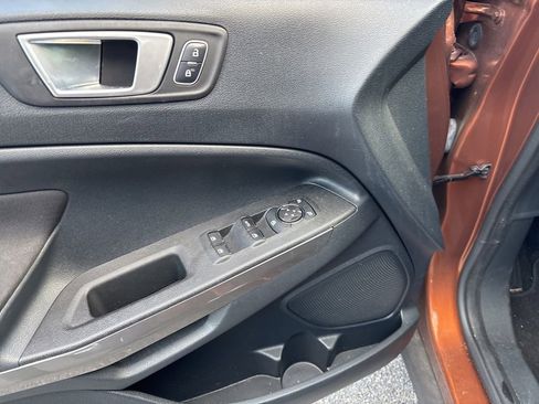 Used 2018 Ford EcoSport SE w/ SE Convenience Package FWD image 10