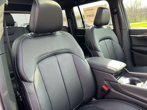 New 2026 Jeep Grand Cherokee Limited Reserve AWD/4WD image 11