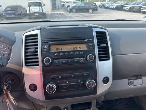 Used 2015 Nissan Frontier S RWD image 7