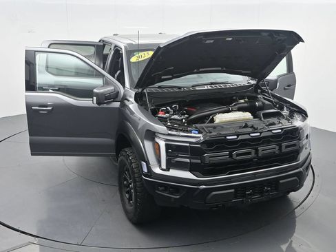 Used 2025 Ford F150 Raptor AWD/4WD image 46