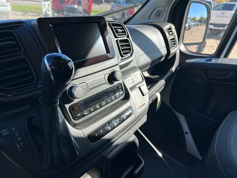 New 2025 RAM ProMaster 2500 w/ Convenience Group FWD image 16