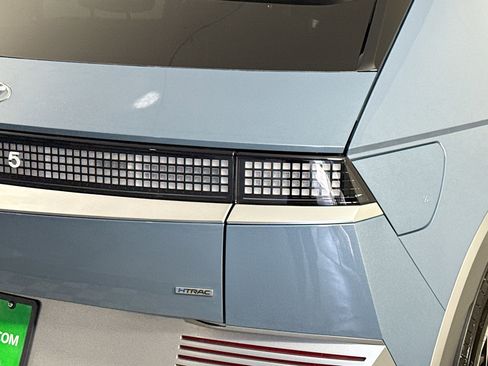 Used 2024 Hyundai Ioniq 5 Limited image 34