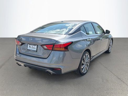 Used 2023 Nissan Altima 2.5 SL FWD image 4